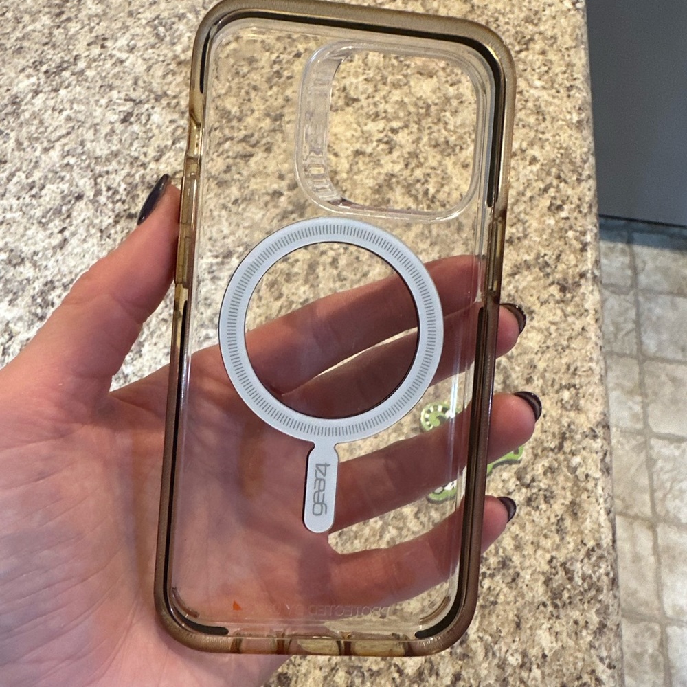 iPhone 13 Pro Gear 4 Case